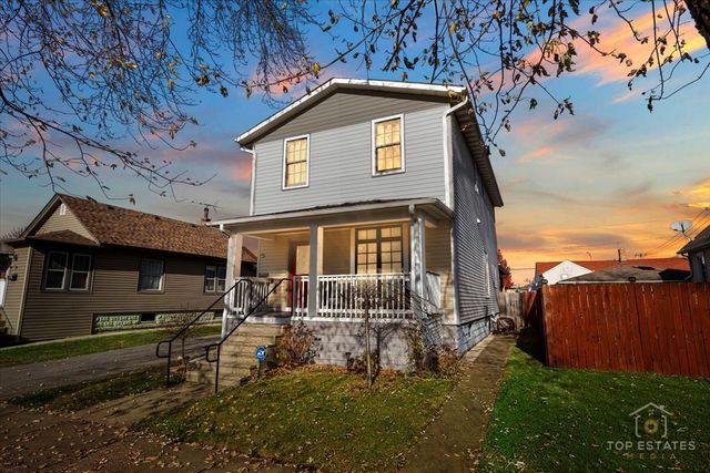 2042 Grove Street, Blue Island, IL 60406