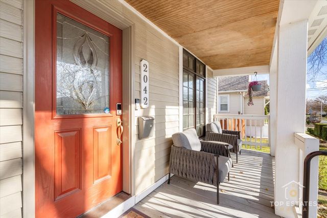 2042 Grove Street, Blue Island, IL 60406