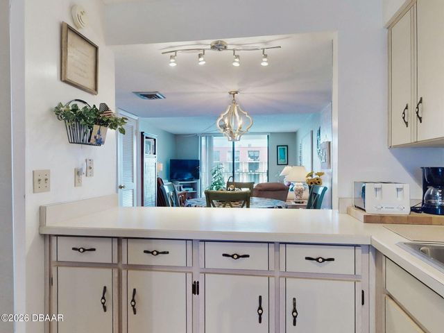 1433 N Atlantic Ave Unit 428, Daytona Beach, FL 32118