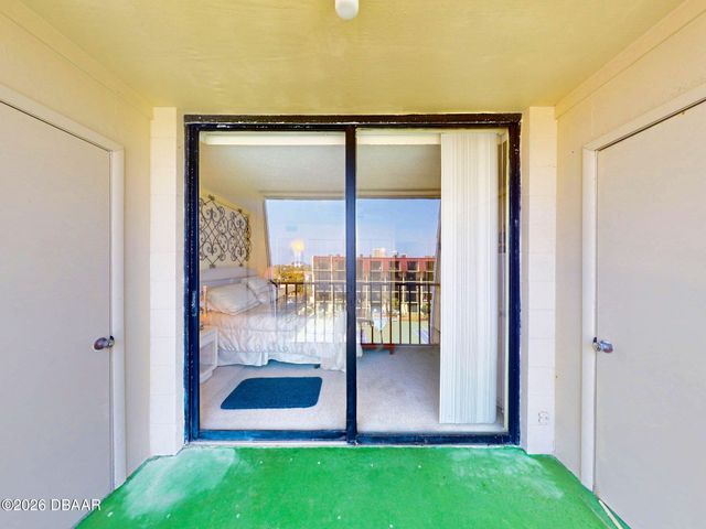 1433 N Atlantic Ave Unit 428, Daytona Beach, FL 32118