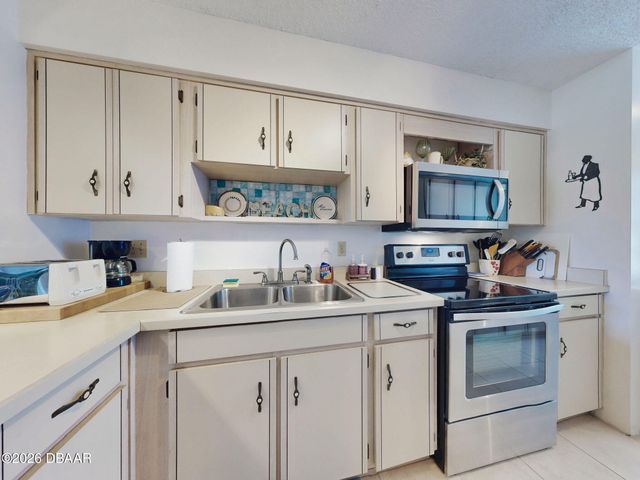 1433 N Atlantic Ave Unit 428, Daytona Beach, FL 32118