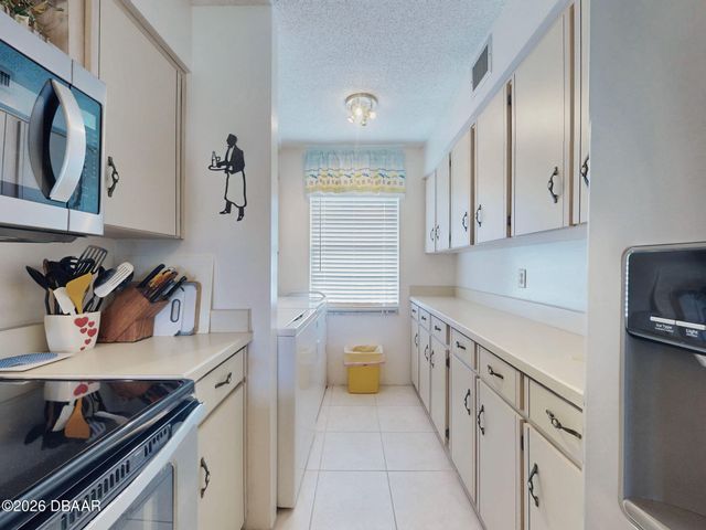 1433 N Atlantic Ave Unit 428, Daytona Beach, FL 32118