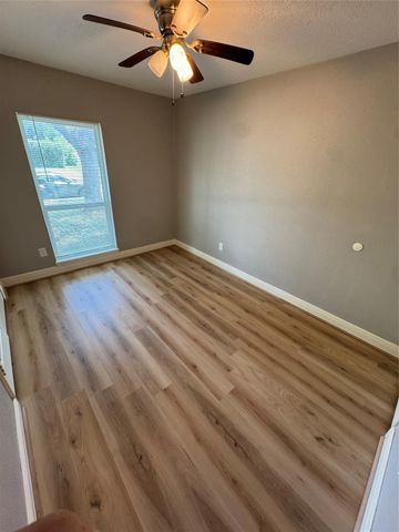 16602 David Glen Drive, Friendswood, TX 77546