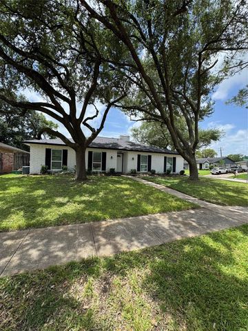 16602 David Glen Drive, Friendswood, TX 77546