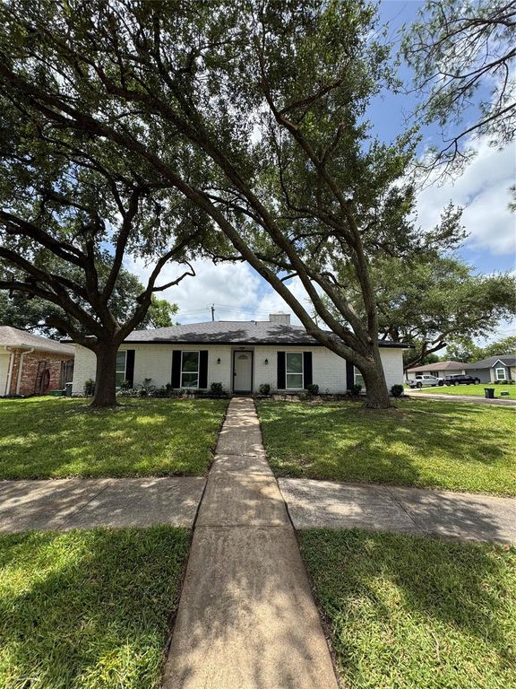 16602 David Glen Drive, Friendswood, TX 77546