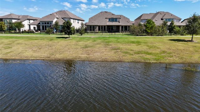 11115 Heartleaf Aster Way, Cypress, TX 77433