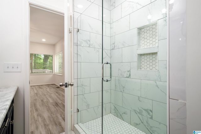 837 HILLVIEW DRIVE, Birmingham, AL 35235