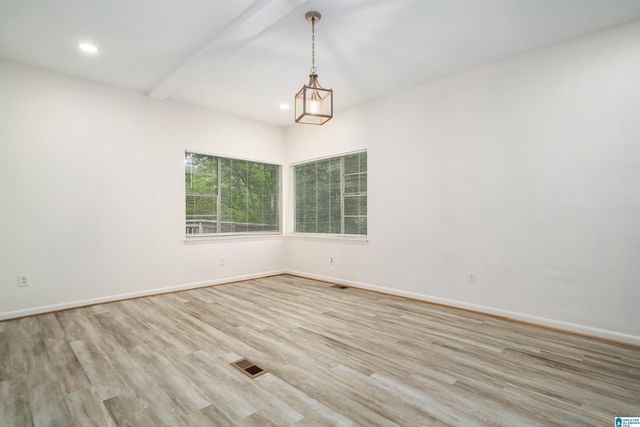 837 HILLVIEW DRIVE, Birmingham, AL 35235