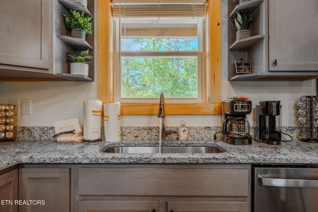 1130 Lee Cardwell Cir Unit 5, Pigeon Forge, TN 37863