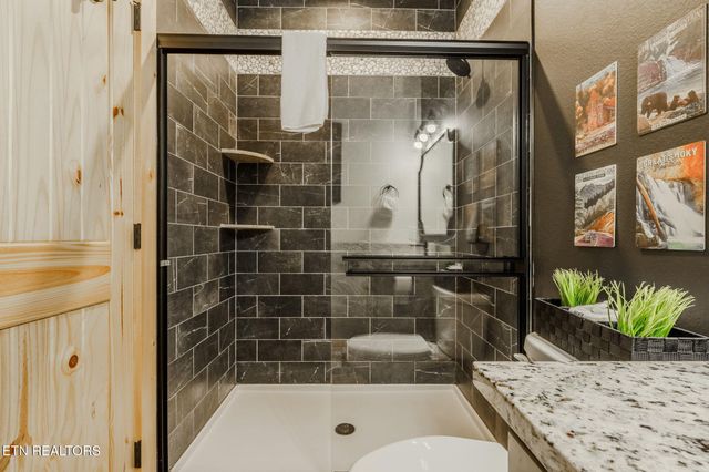 1130 Lee Cardwell Cir Unit 5, Pigeon Forge, TN 37863