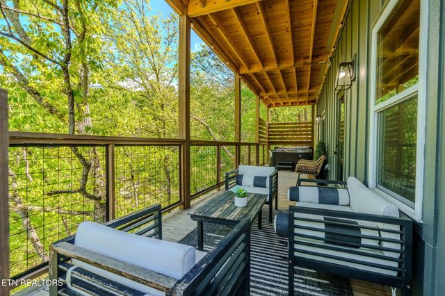 1130 Lee Cardwell Cir Unit 5, Pigeon Forge, TN 37863