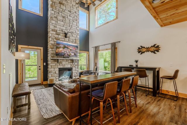 1130 Lee Cardwell Cir Unit 5, Pigeon Forge, TN 37863