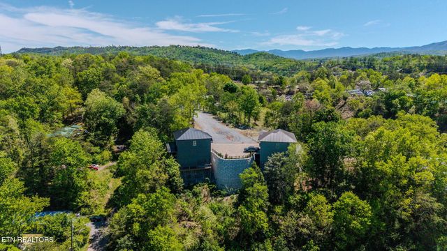 1130 Lee Cardwell Cir Unit 5, Pigeon Forge, TN 37863