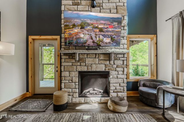 1130 Lee Cardwell Cir Unit 5, Pigeon Forge, TN 37863