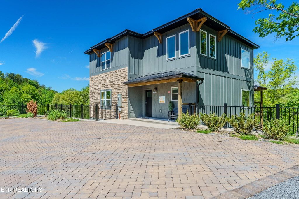 1130 Lee Cardwell Cir Unit 5, Pigeon Forge, TN 37863