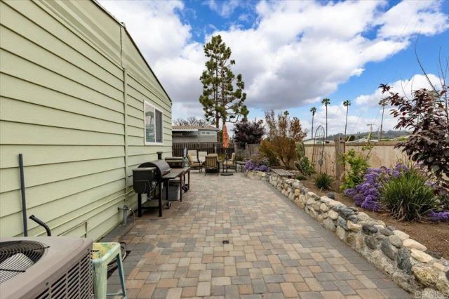 276 N El Camino Real 15, Oceanside, CA 92058