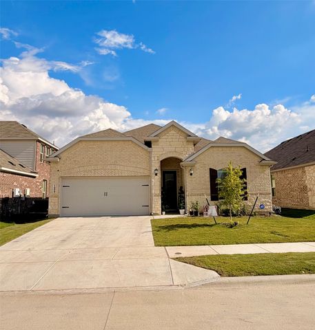 1009 Blazin Bronco Trail, Fort Worth, TX 76052