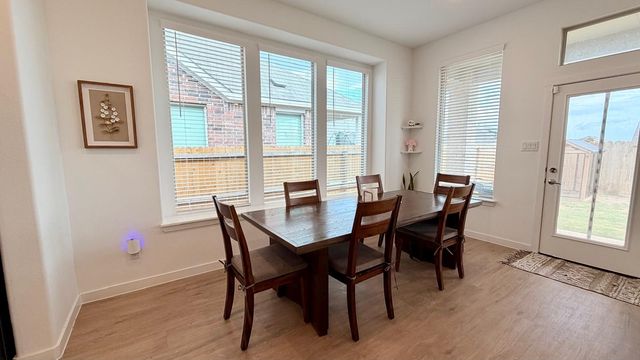 1009 Blazin Bronco Trail, Fort Worth, TX 76052