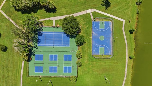 14713 LAKE FOREST DRIVE, Lutz, FL 33559