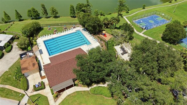 14713 LAKE FOREST DRIVE, Lutz, FL 33559