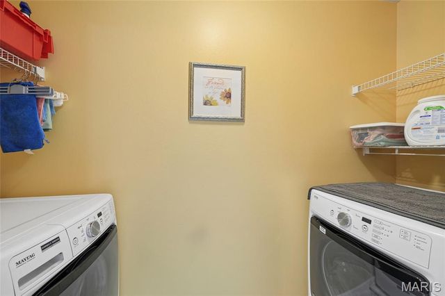 7326 Westover Colonial Lane, Shrewsbury, MO 63119