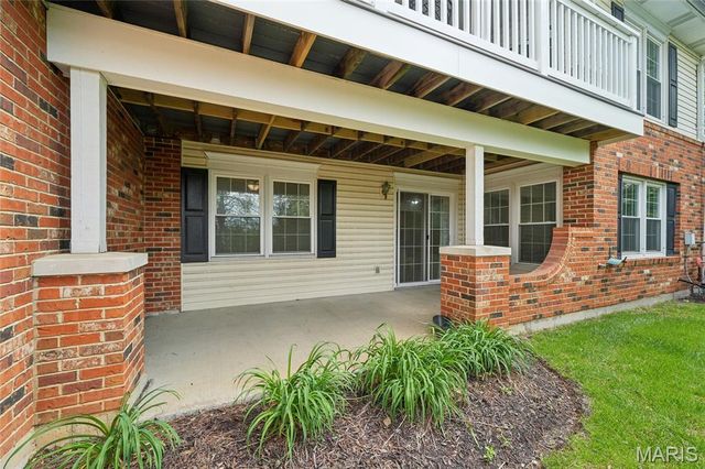 7326 Westover Colonial Lane, Shrewsbury, MO 63119