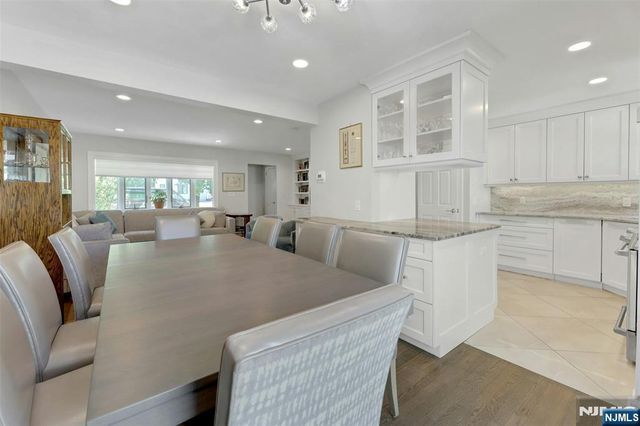 19 Thames Boulevard, Bergenfield, NJ 07621