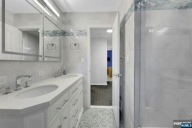 19 Thames Boulevard, Bergenfield, NJ 07621