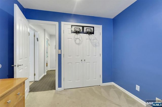 19 Thames Boulevard, Bergenfield, NJ 07621