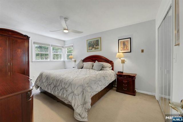 19 Thames Boulevard, Bergenfield, NJ 07621