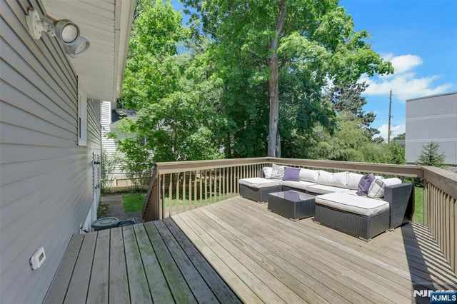 19 Thames Boulevard, Bergenfield, NJ 07621
