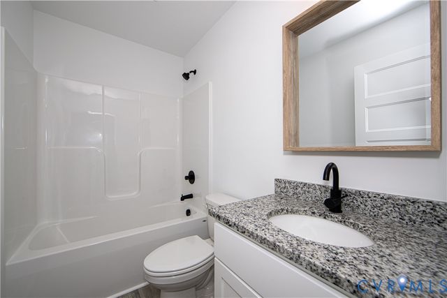 704 Columbia Rd, Columbia, VA 23038