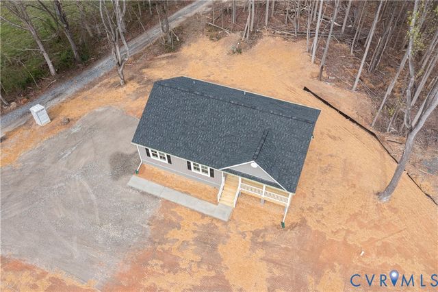 704 Columbia Rd, Columbia, VA 23038
