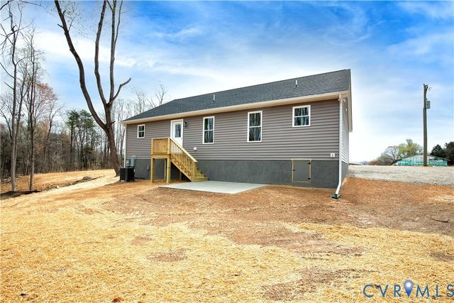 704 Columbia Rd, Columbia, VA 23038