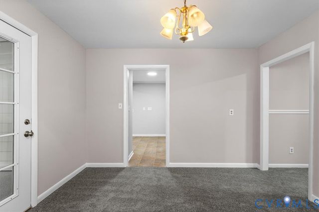 427 Deerfield Dr, Petersburg, VA 23805