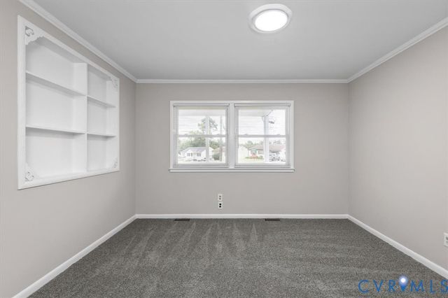 427 Deerfield Dr, Petersburg, VA 23805