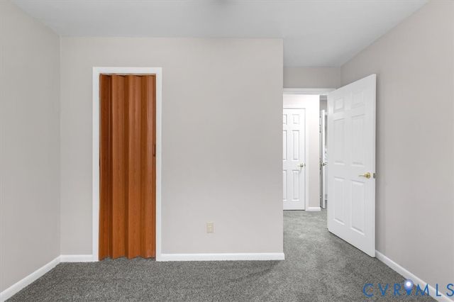 427 Deerfield Dr, Petersburg, VA 23805