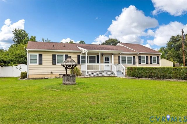 427 Deerfield Dr, Petersburg, VA 23805