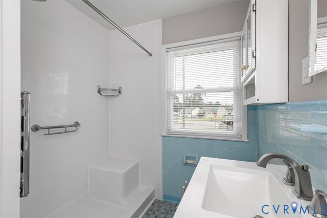 427 Deerfield Dr, Petersburg, VA 23805