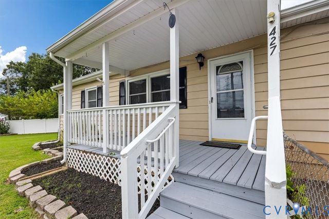 427 Deerfield Dr, Petersburg, VA 23805