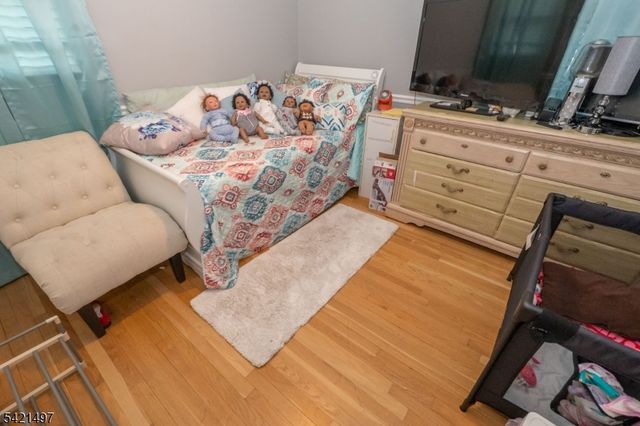 1033 Grove A-B, North Brunswick Twp., NJ 08902