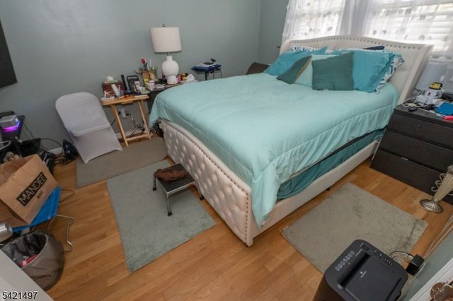 1033 Grove A-B, North Brunswick Twp., NJ 08902
