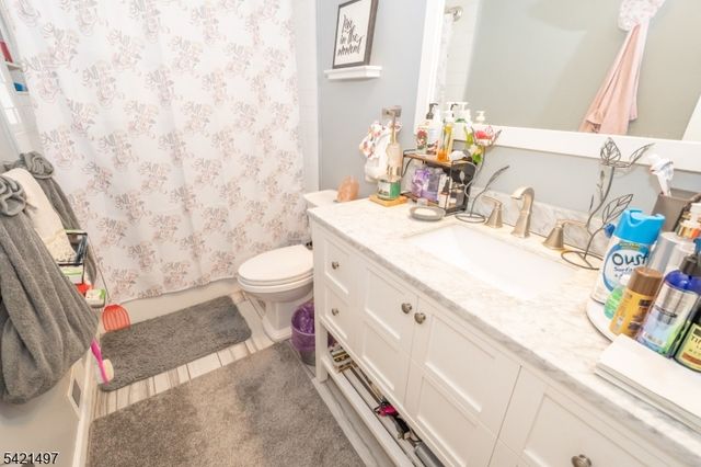 1033 Grove A-B, North Brunswick Twp., NJ 08902