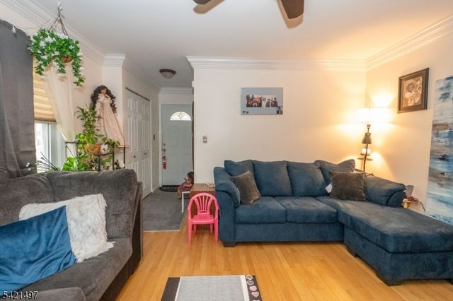 1033 Grove A-B, North Brunswick Twp., NJ 08902