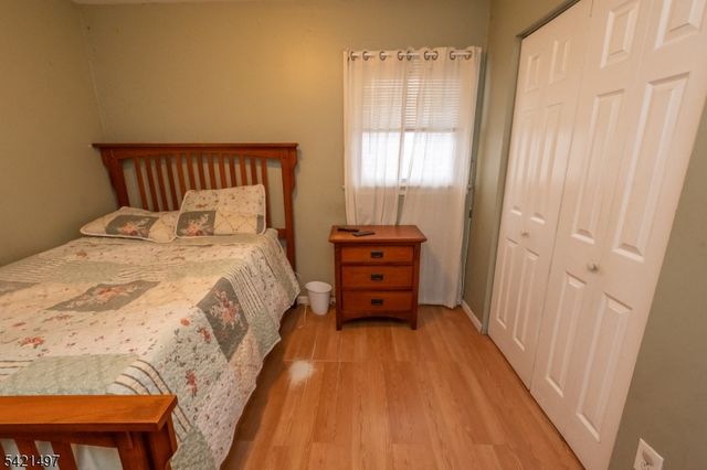 1033 Grove A-B, North Brunswick Twp., NJ 08902