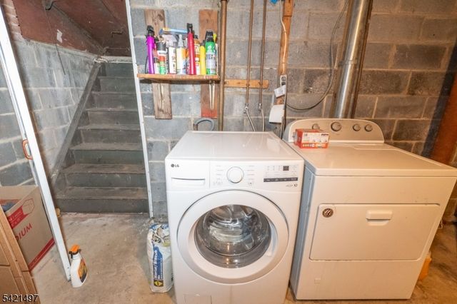 1033 Grove A-B, North Brunswick Twp., NJ 08902