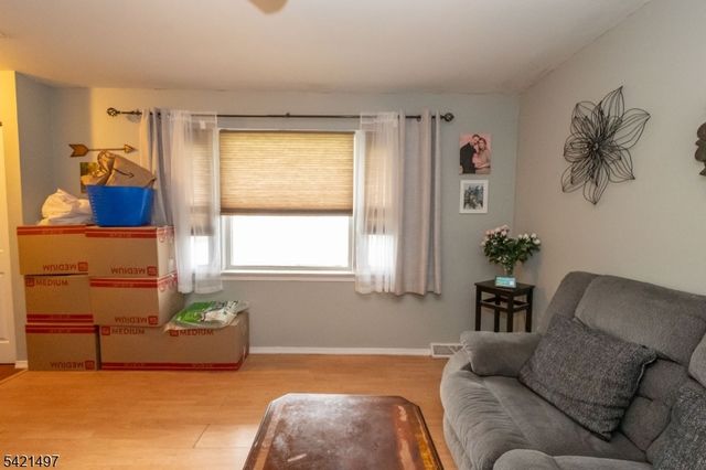 1033 Grove A-B, North Brunswick Twp., NJ 08902