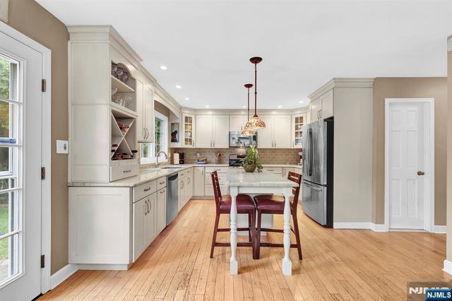 98 Maple Street, Rutherford, NJ 07070