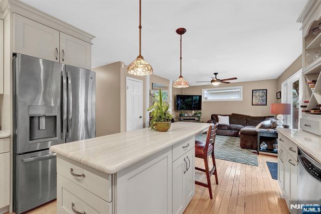 98 Maple Street, Rutherford, NJ 07070