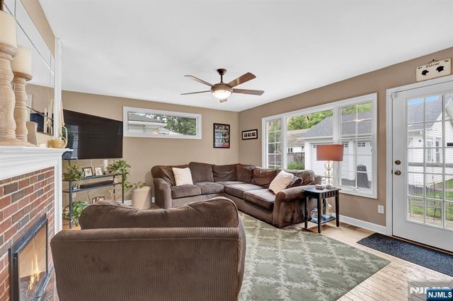 98 Maple Street, Rutherford, NJ 07070